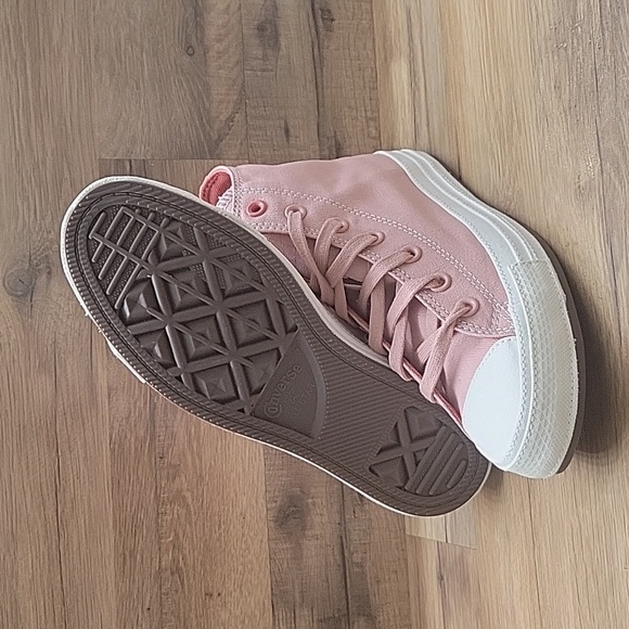 Converse high top Brand new. - Picture 5 of 13